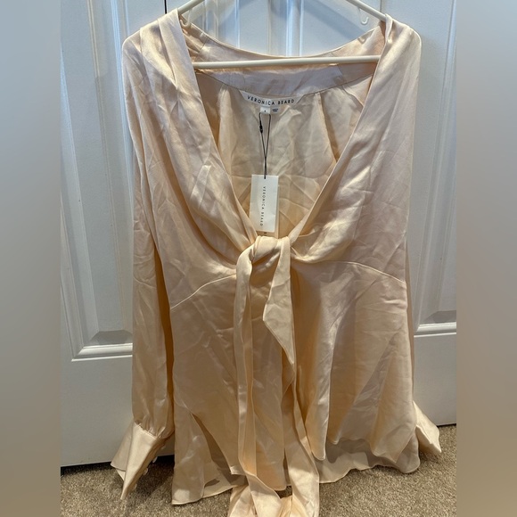 VERONICA BEARD Viv Silk Wrap Top - Cream size 8 NWT - Picture 5 of 8